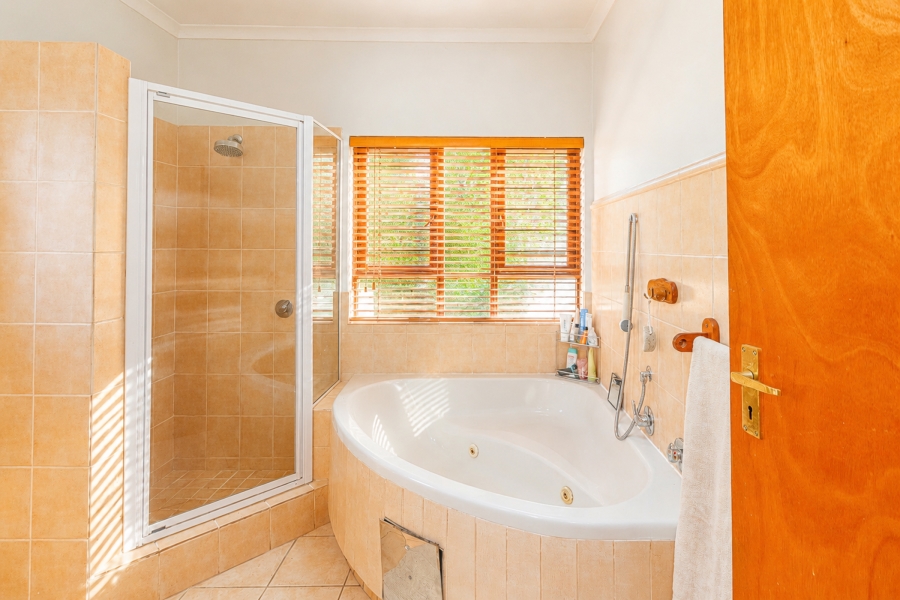 4 Bedroom Property for Sale in Cornwall Hill Gauteng
