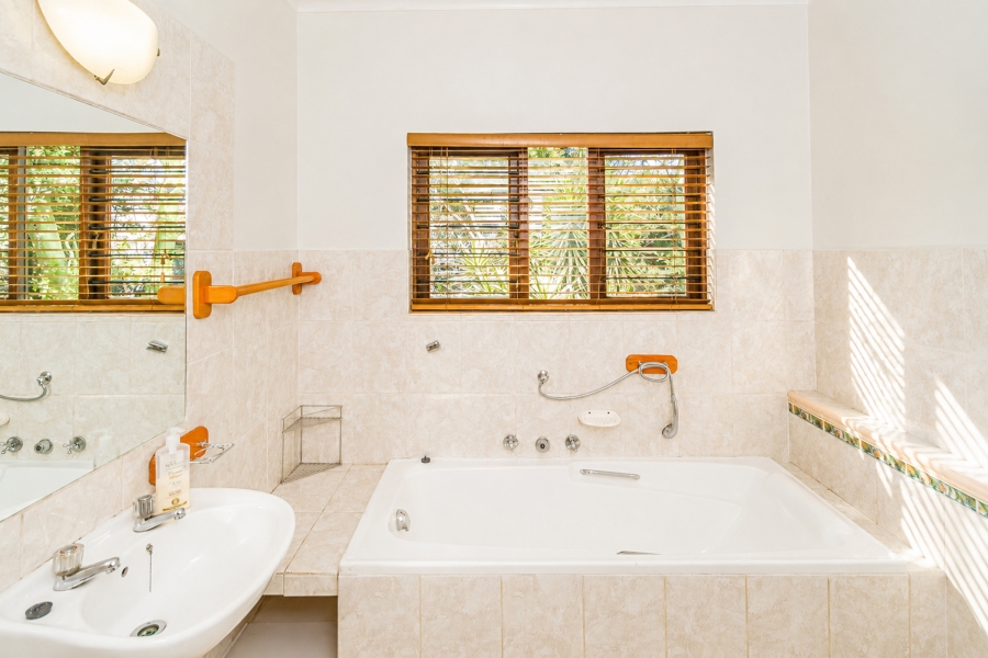 4 Bedroom Property for Sale in Cornwall Hill Gauteng