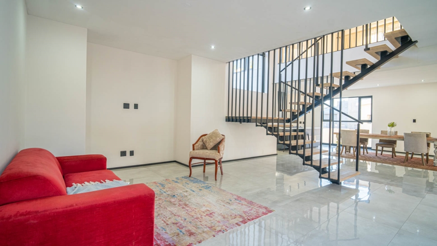 4 Bedroom Property for Sale in Helderfontein Estate Gauteng