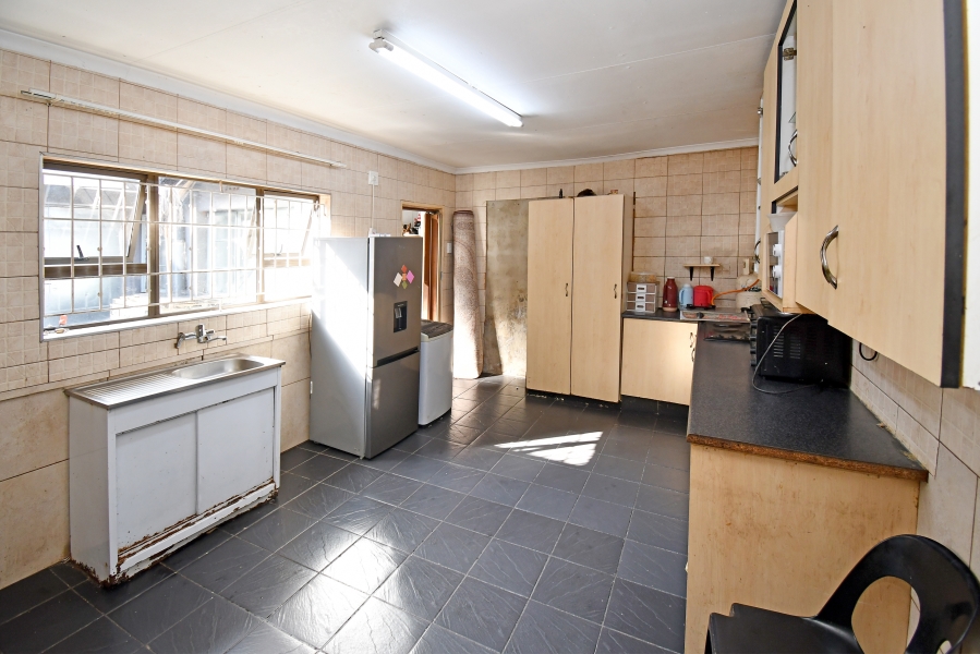 4 Bedroom Property for Sale in Mayfair Gauteng