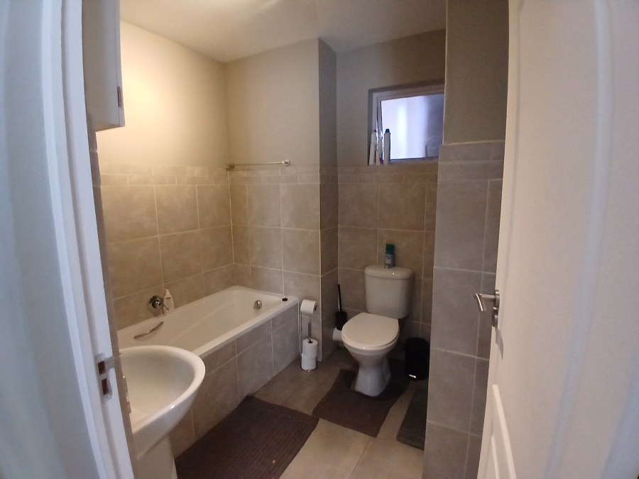 2 Bedroom Property for Sale in Albemarle Gauteng