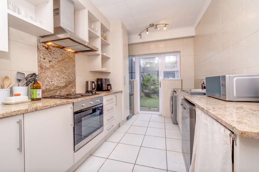 2 Bedroom Property for Sale in Lonehill Gauteng