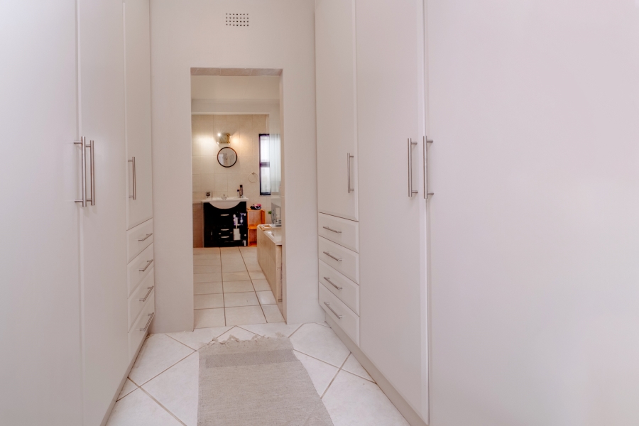 2 Bedroom Property for Sale in Lonehill Gauteng