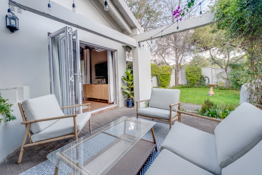 2 Bedroom Property for Sale in Lonehill Gauteng