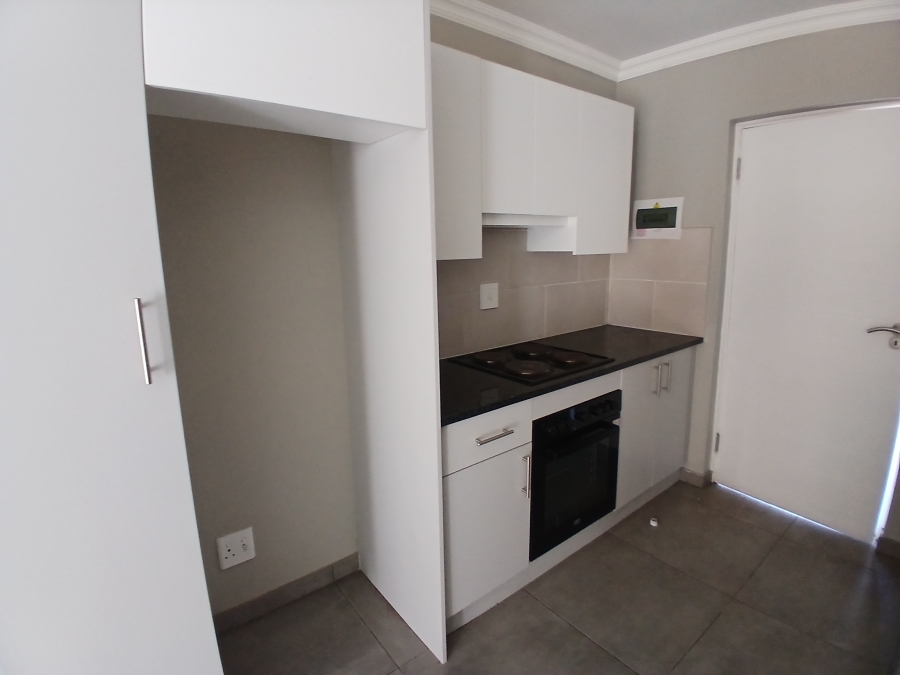 2 Bedroom Property for Sale in Albemarle Gauteng