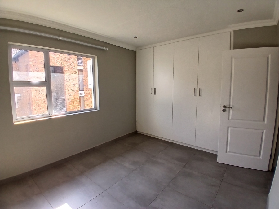 2 Bedroom Property for Sale in Albemarle Gauteng