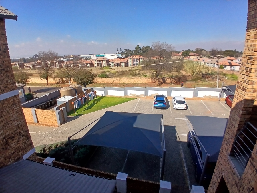 2 Bedroom Property for Sale in Albemarle Gauteng