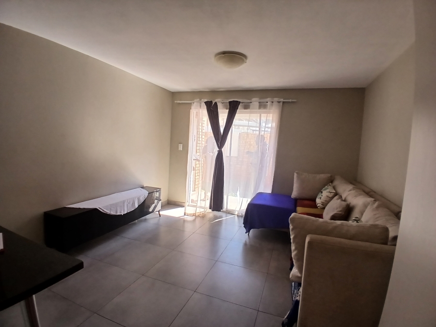 2 Bedroom Property for Sale in Albemarle Gauteng