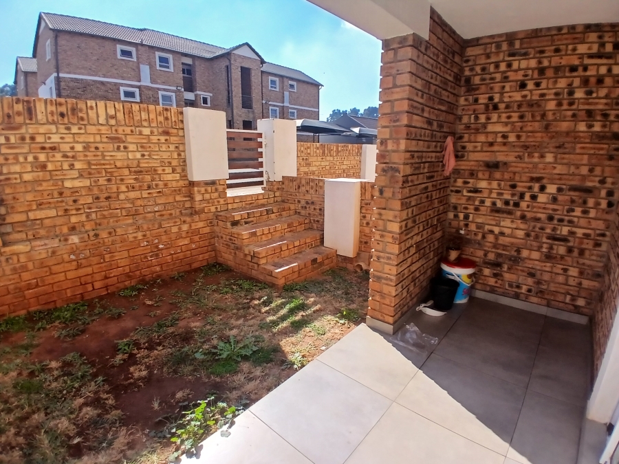 2 Bedroom Property for Sale in Albemarle Gauteng