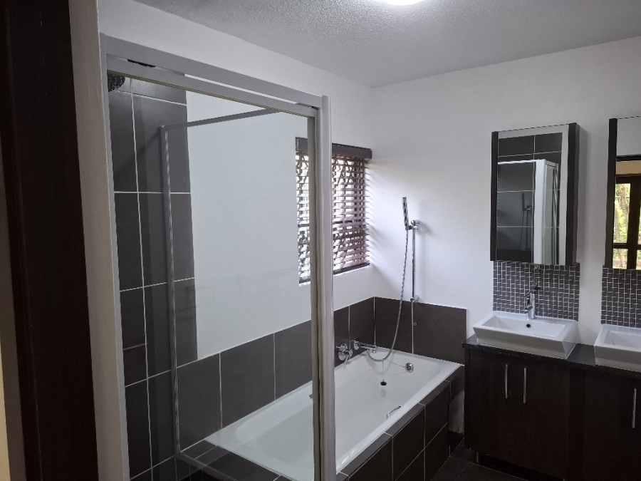 3 Bedroom Property for Sale in Fourways Gauteng