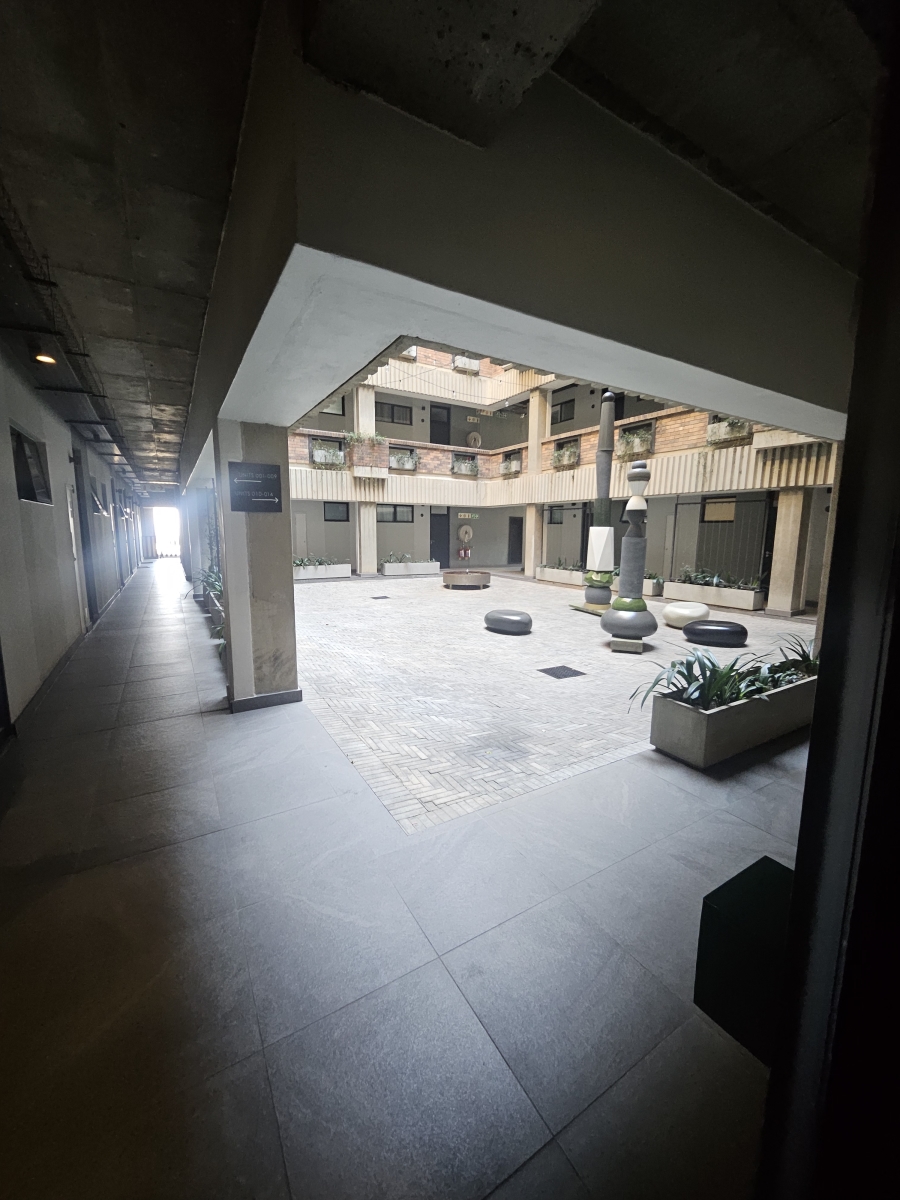 1 Bedroom Property for Sale in Sandown Gauteng