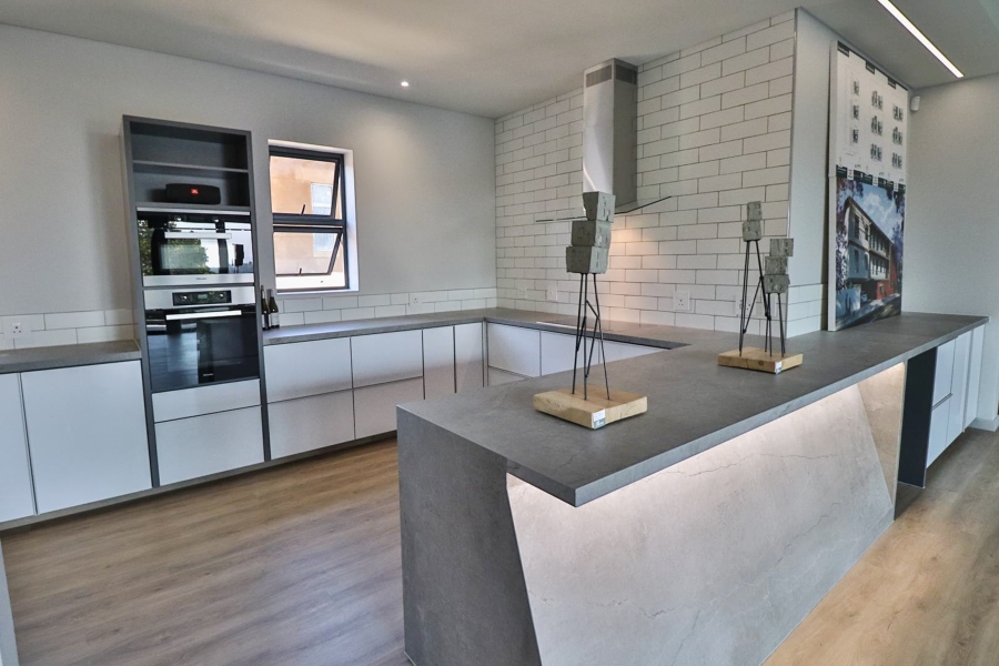 3 Bedroom Property for Sale in Nieuw Muckleneuk Gauteng