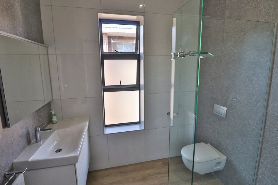3 Bedroom Property for Sale in Nieuw Muckleneuk Gauteng