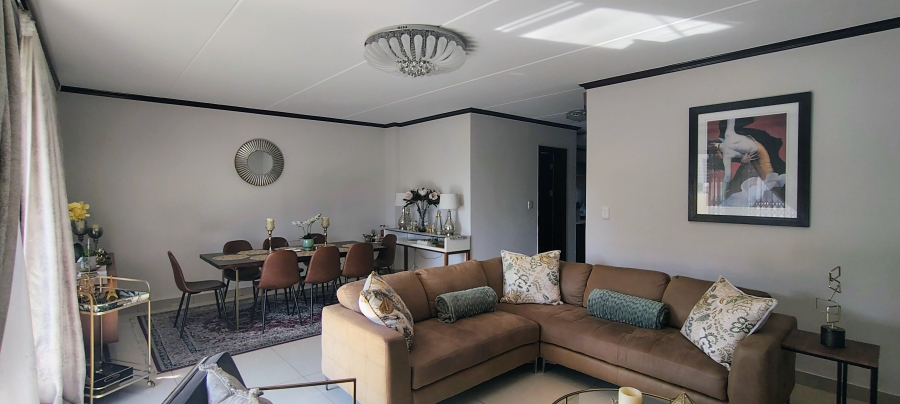 3 Bedroom Property for Sale in Carlswald Gauteng