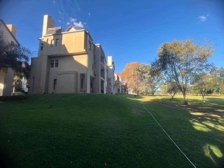 1 Bedroom Property for Sale in Zwartkop Golf Estate Gauteng