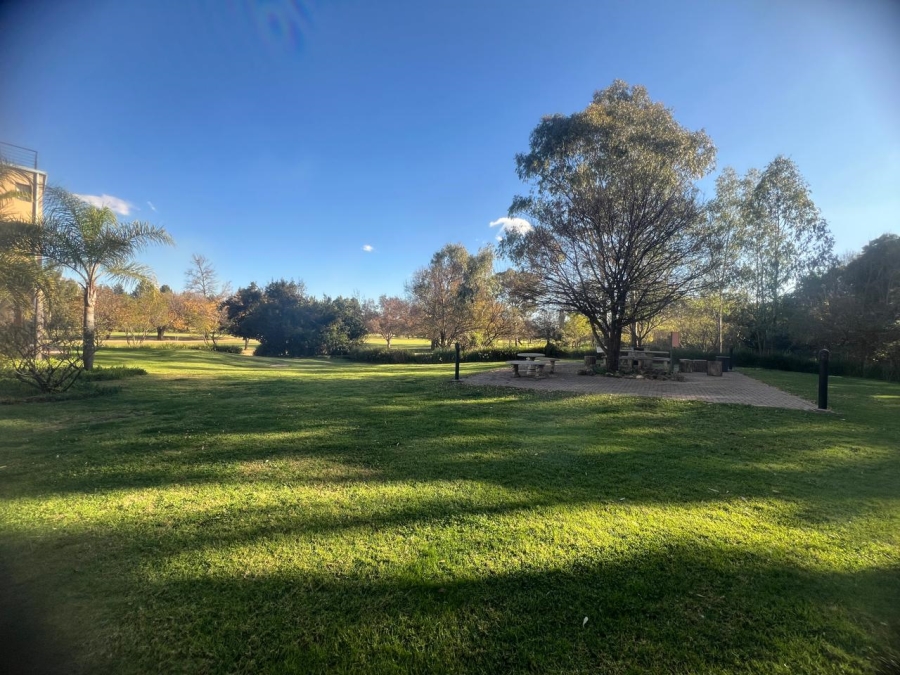 1 Bedroom Property for Sale in Zwartkop Golf Estate Gauteng