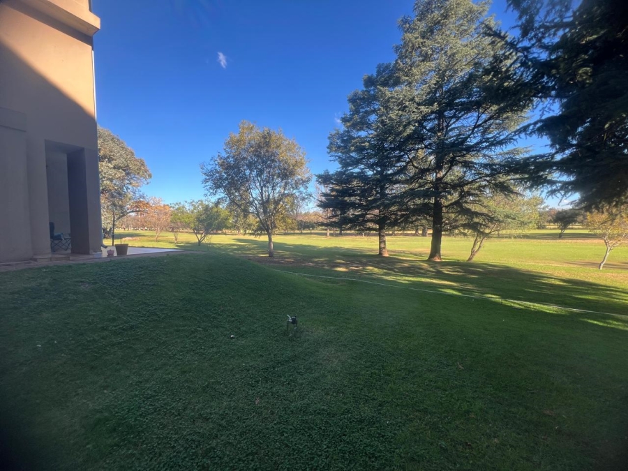 1 Bedroom Property for Sale in Zwartkop Golf Estate Gauteng