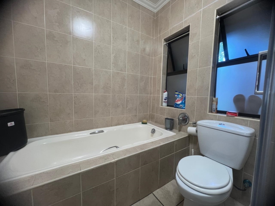 1 Bedroom Property for Sale in Zwartkop Golf Estate Gauteng