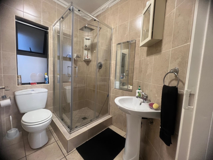 1 Bedroom Property for Sale in Zwartkop Golf Estate Gauteng