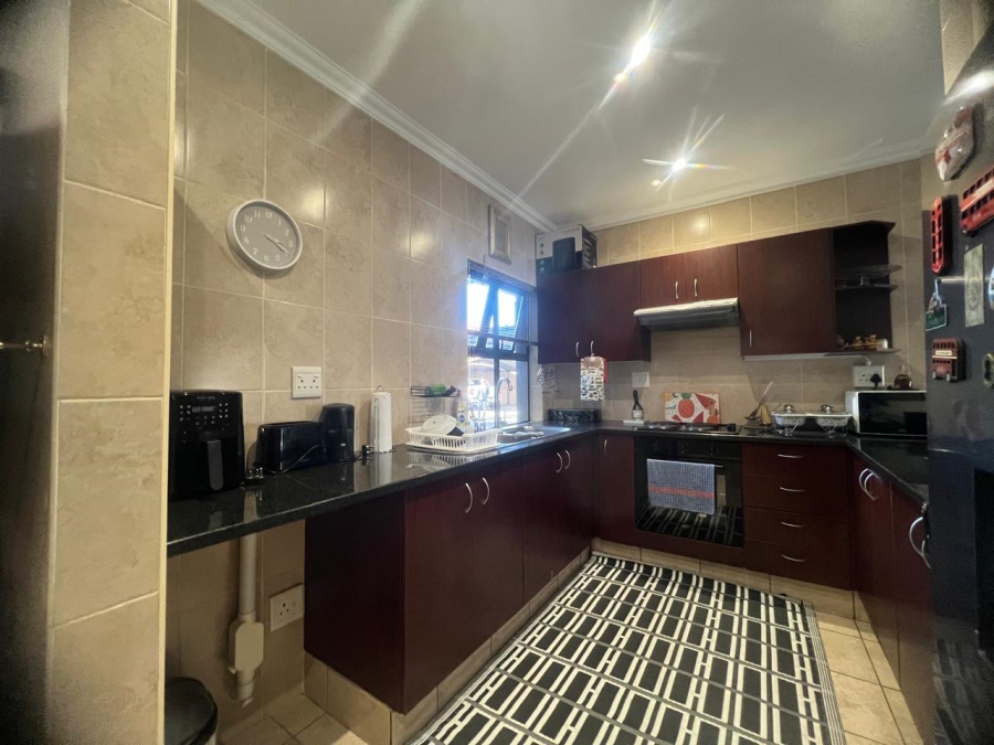1 Bedroom Property for Sale in Zwartkop Golf Estate Gauteng