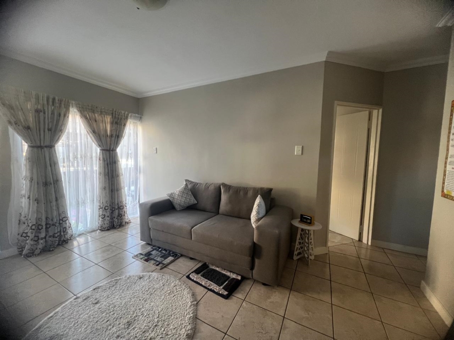 1 Bedroom Property for Sale in Zwartkop Golf Estate Gauteng