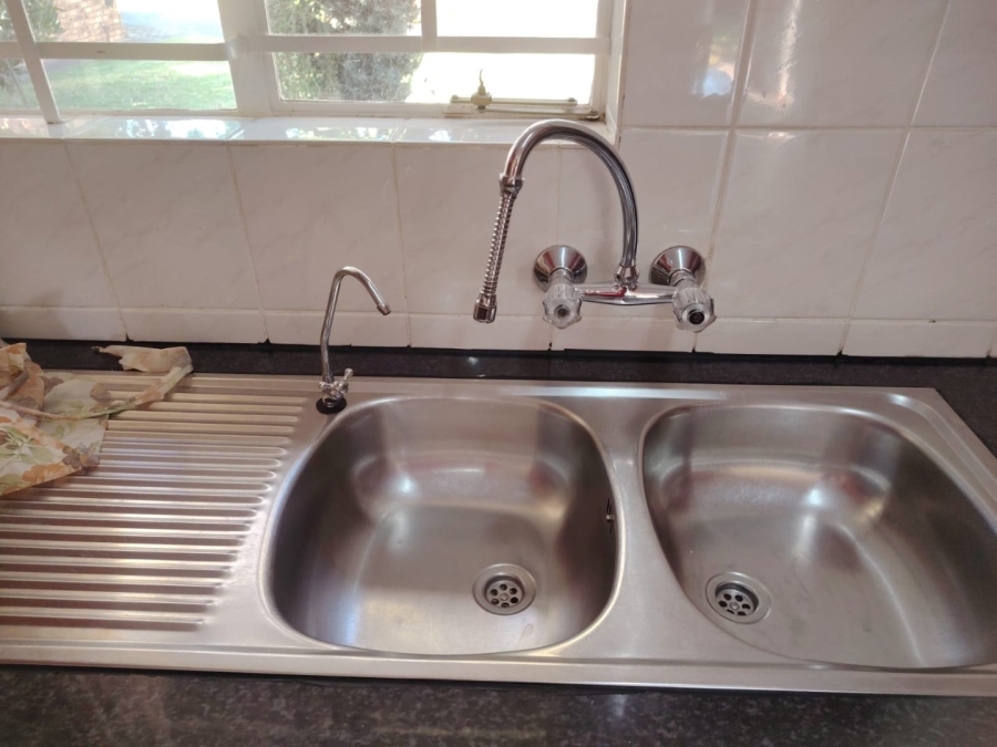 3 Bedroom Property for Sale in Greenhills Gauteng
