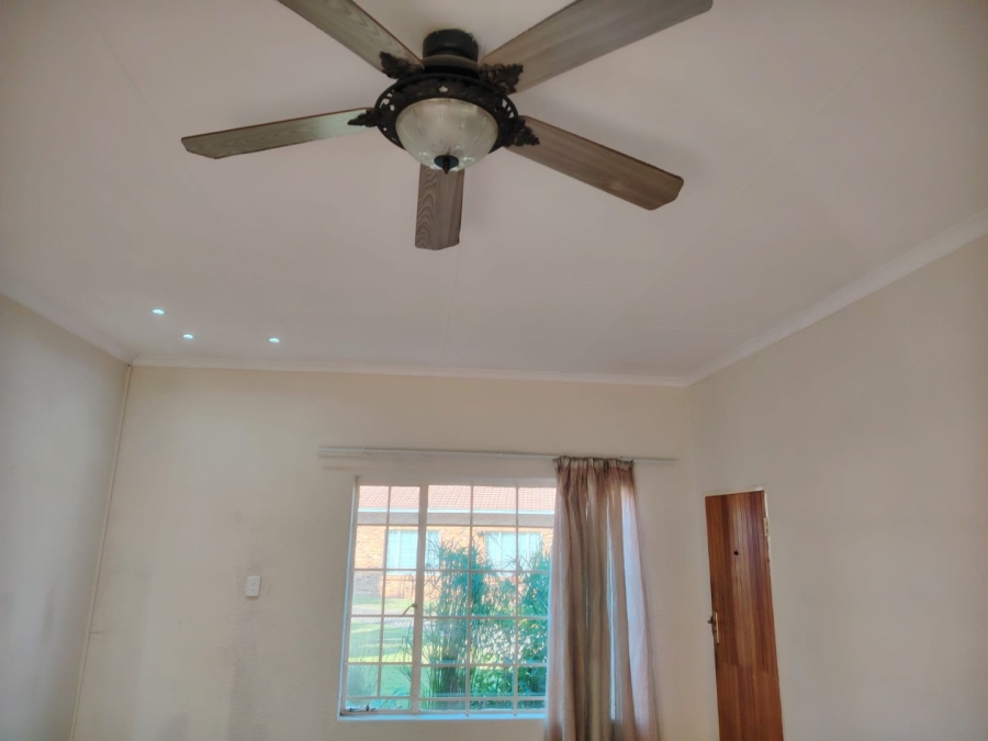 3 Bedroom Property for Sale in Greenhills Gauteng