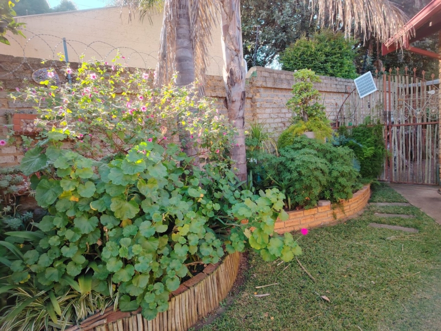 3 Bedroom Property for Sale in Greenhills Gauteng