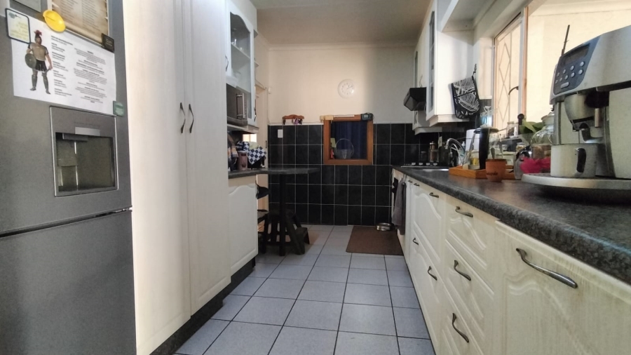 3 Bedroom Property for Sale in Greenhills Gauteng