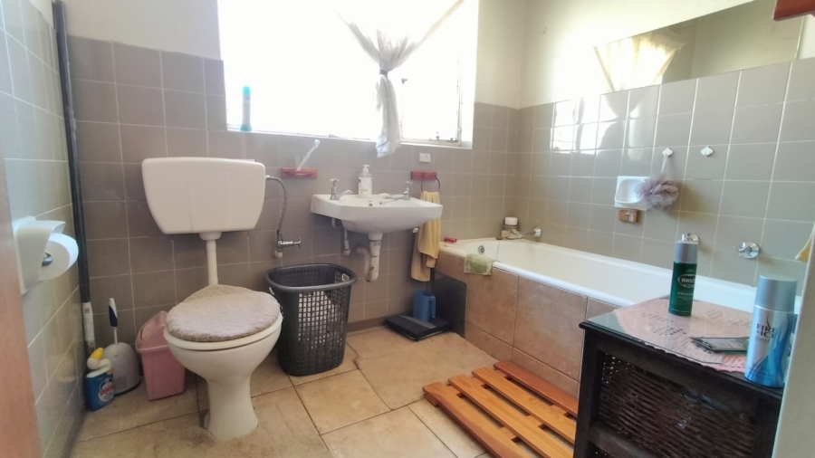 3 Bedroom Property for Sale in Greenhills Gauteng