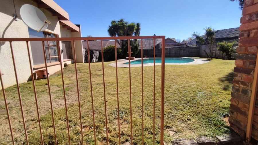 3 Bedroom Property for Sale in Greenhills Gauteng