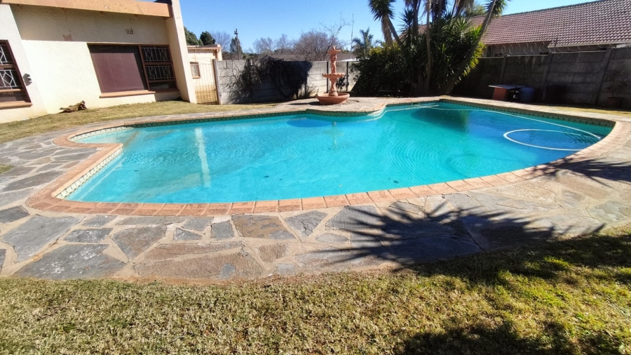 3 Bedroom Property for Sale in Greenhills Gauteng