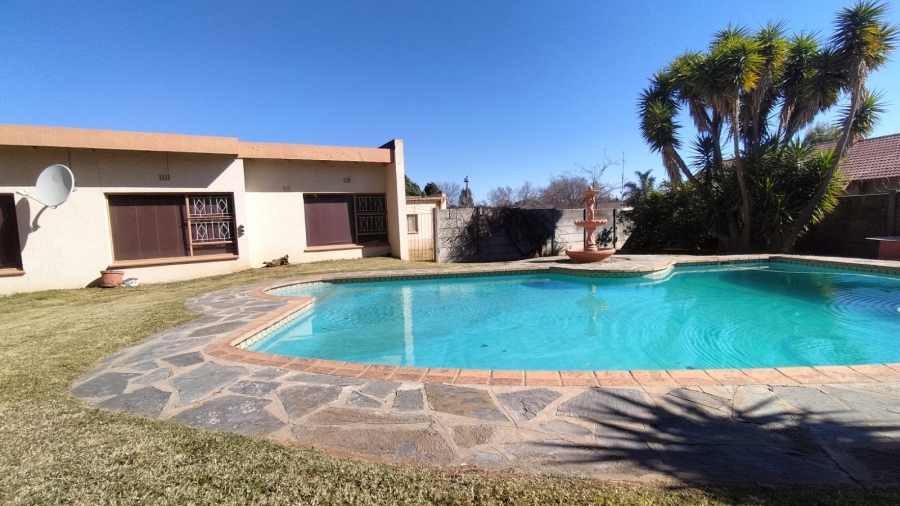 3 Bedroom Property for Sale in Greenhills Gauteng