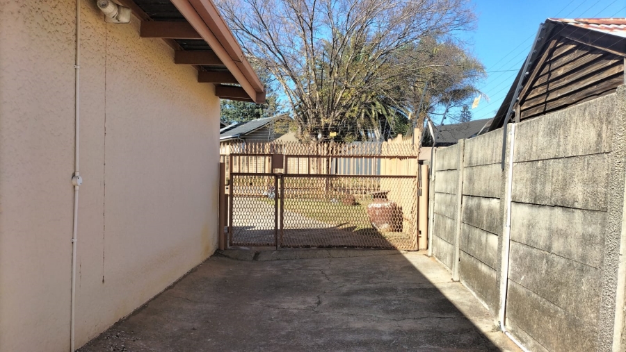 3 Bedroom Property for Sale in Greenhills Gauteng
