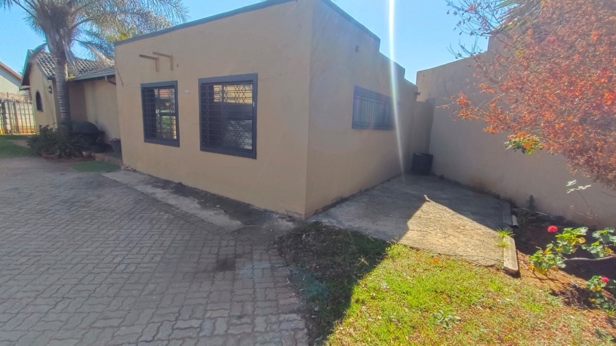 4 Bedroom Property for Sale in Randpoort Gauteng