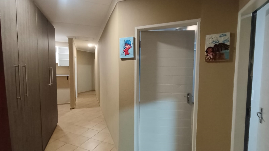 4 Bedroom Property for Sale in Randpoort Gauteng