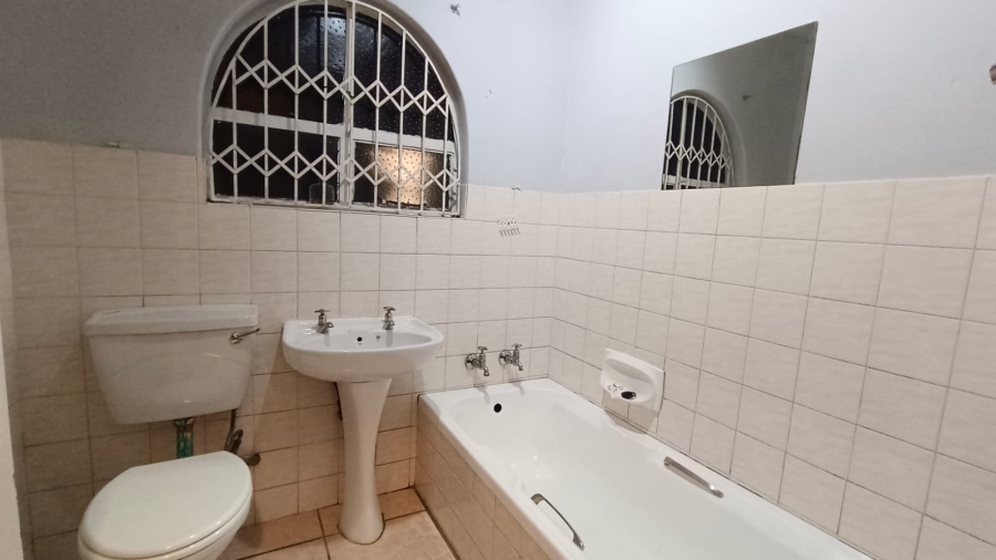 4 Bedroom Property for Sale in Randpoort Gauteng