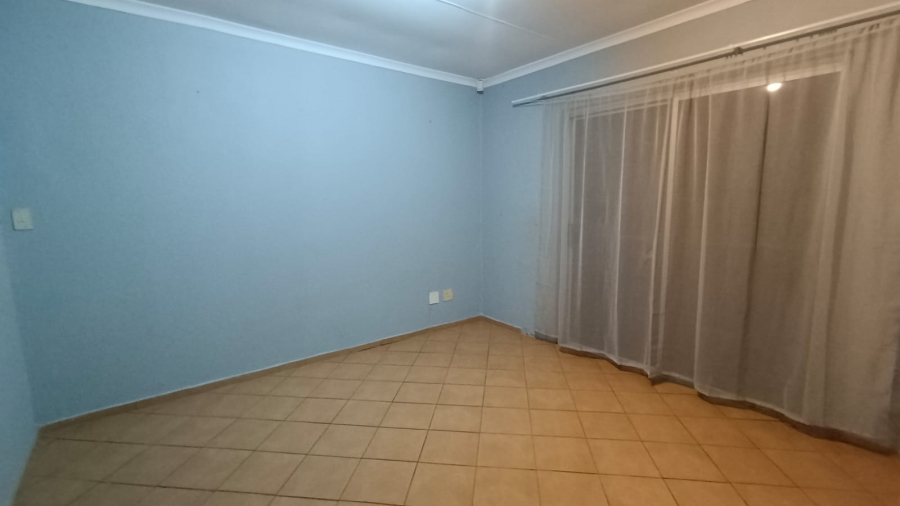 4 Bedroom Property for Sale in Randpoort Gauteng