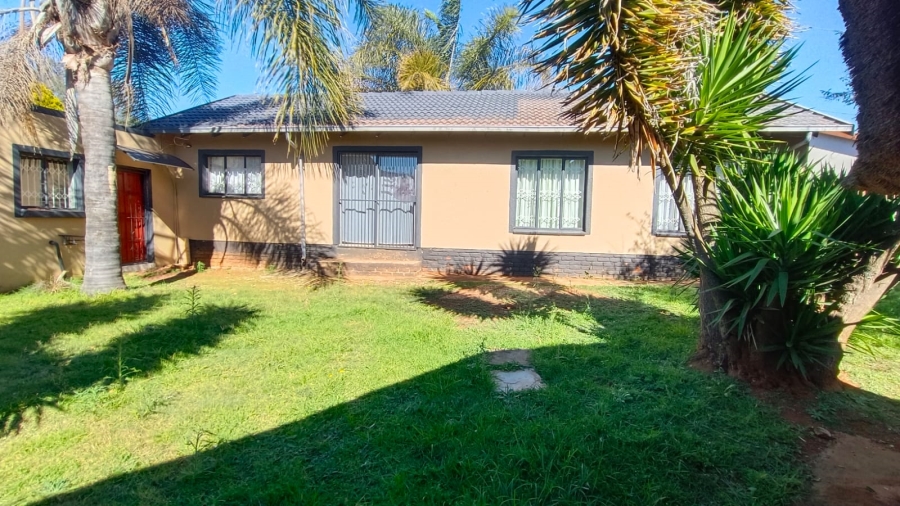 4 Bedroom Property for Sale in Randpoort Gauteng