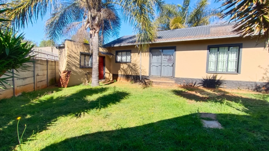 4 Bedroom Property for Sale in Randpoort Gauteng