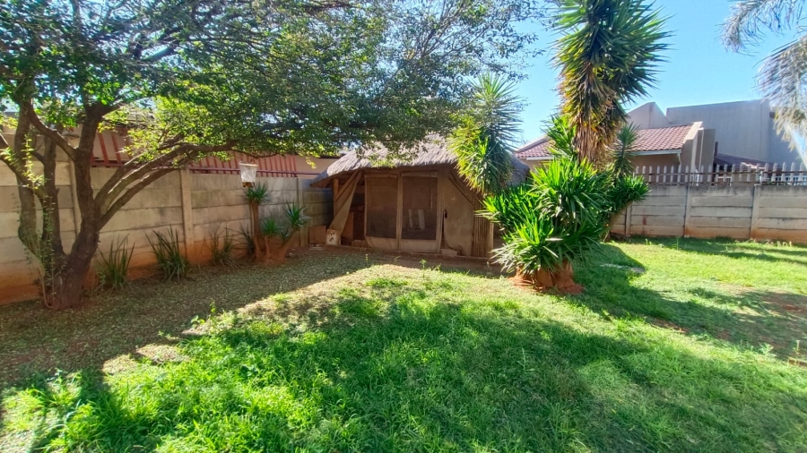 4 Bedroom Property for Sale in Randpoort Gauteng