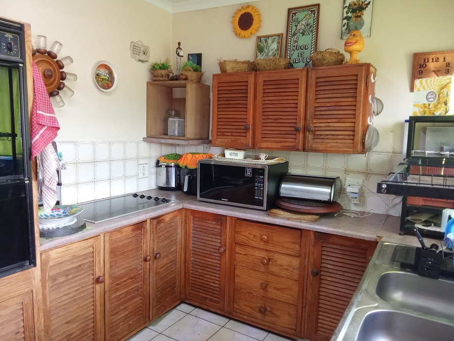 4 Bedroom Property for Sale in Breaunanda Gauteng