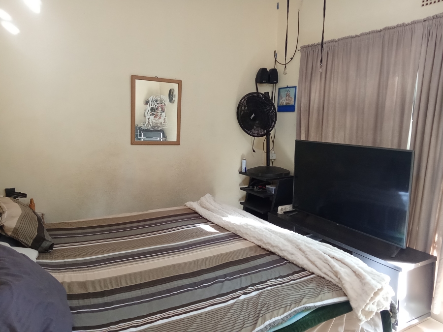 4 Bedroom Property for Sale in Breaunanda Gauteng