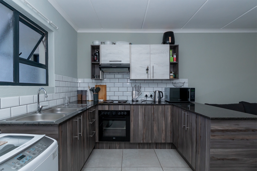 2 Bedroom Property for Sale in Jansenpark Gauteng