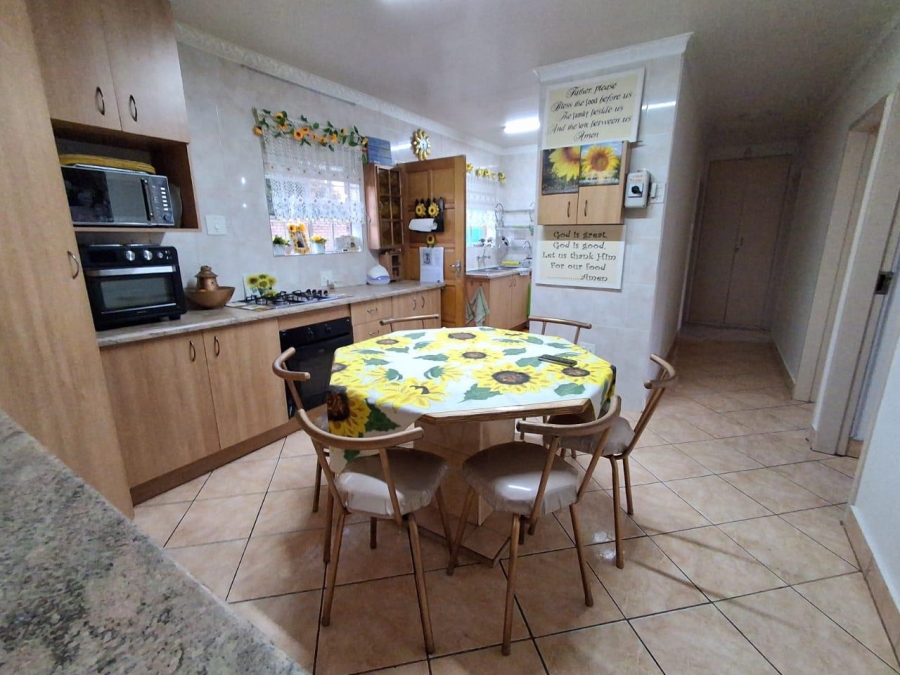 3 Bedroom Property for Sale in Carletonville Central Gauteng