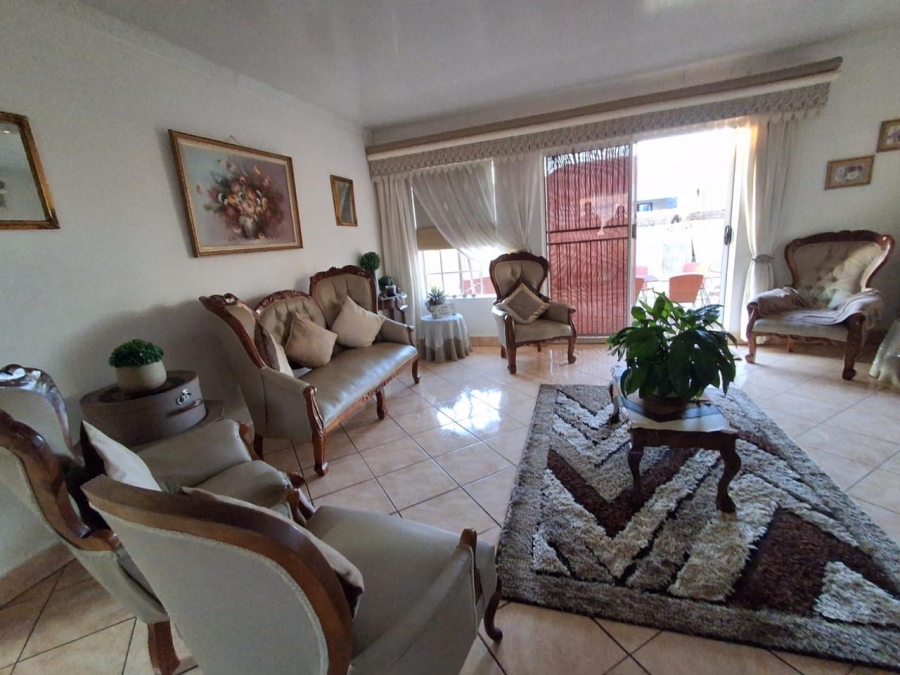 3 Bedroom Property for Sale in Carletonville Central Gauteng