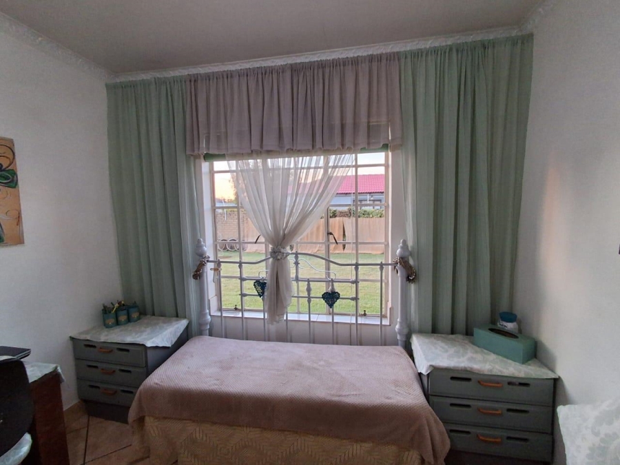 3 Bedroom Property for Sale in Carletonville Central Gauteng