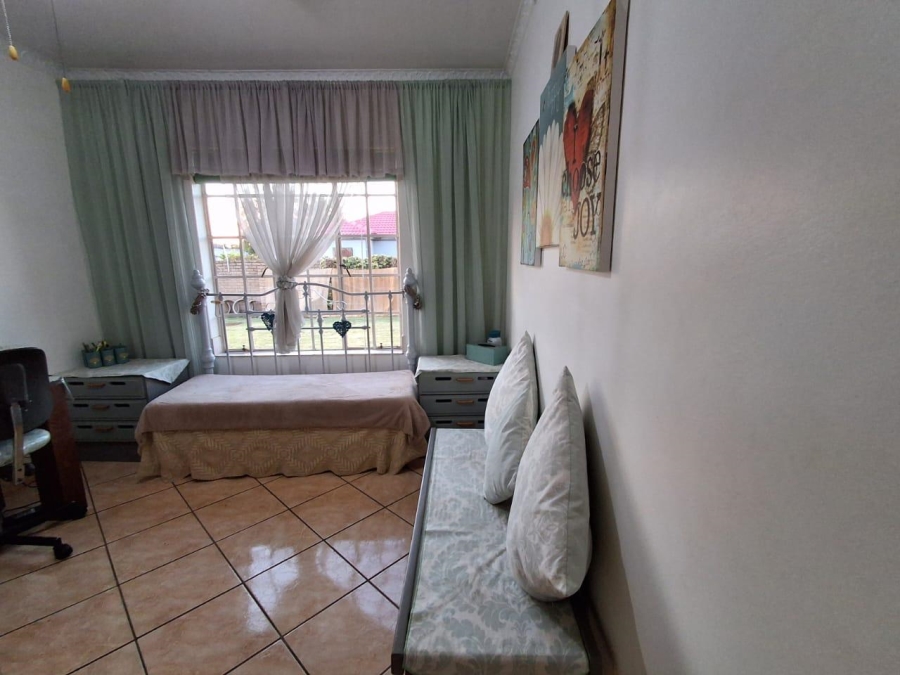 3 Bedroom Property for Sale in Carletonville Central Gauteng