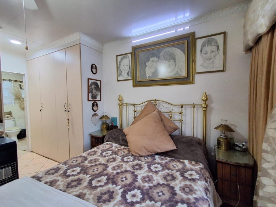 3 Bedroom Property for Sale in Carletonville Central Gauteng