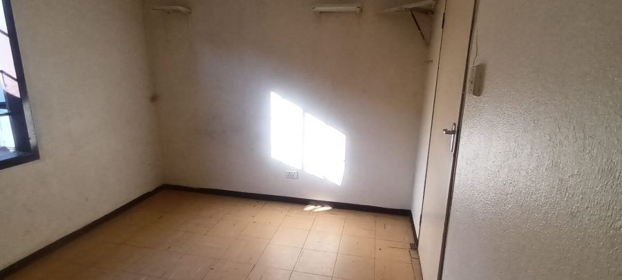 2 Bedroom Property for Sale in Elandspoort Gauteng